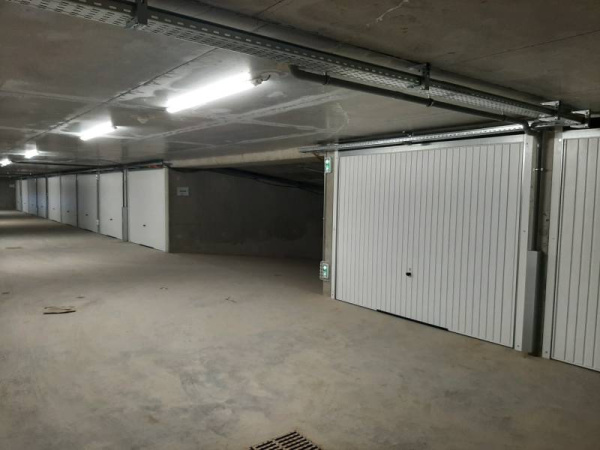 Offres de location Garage Antibes 06600