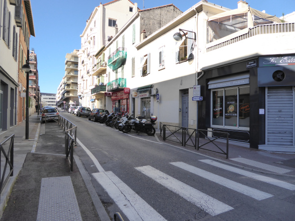 Location Immobilier Professionnel Local commercial Antibes 06600